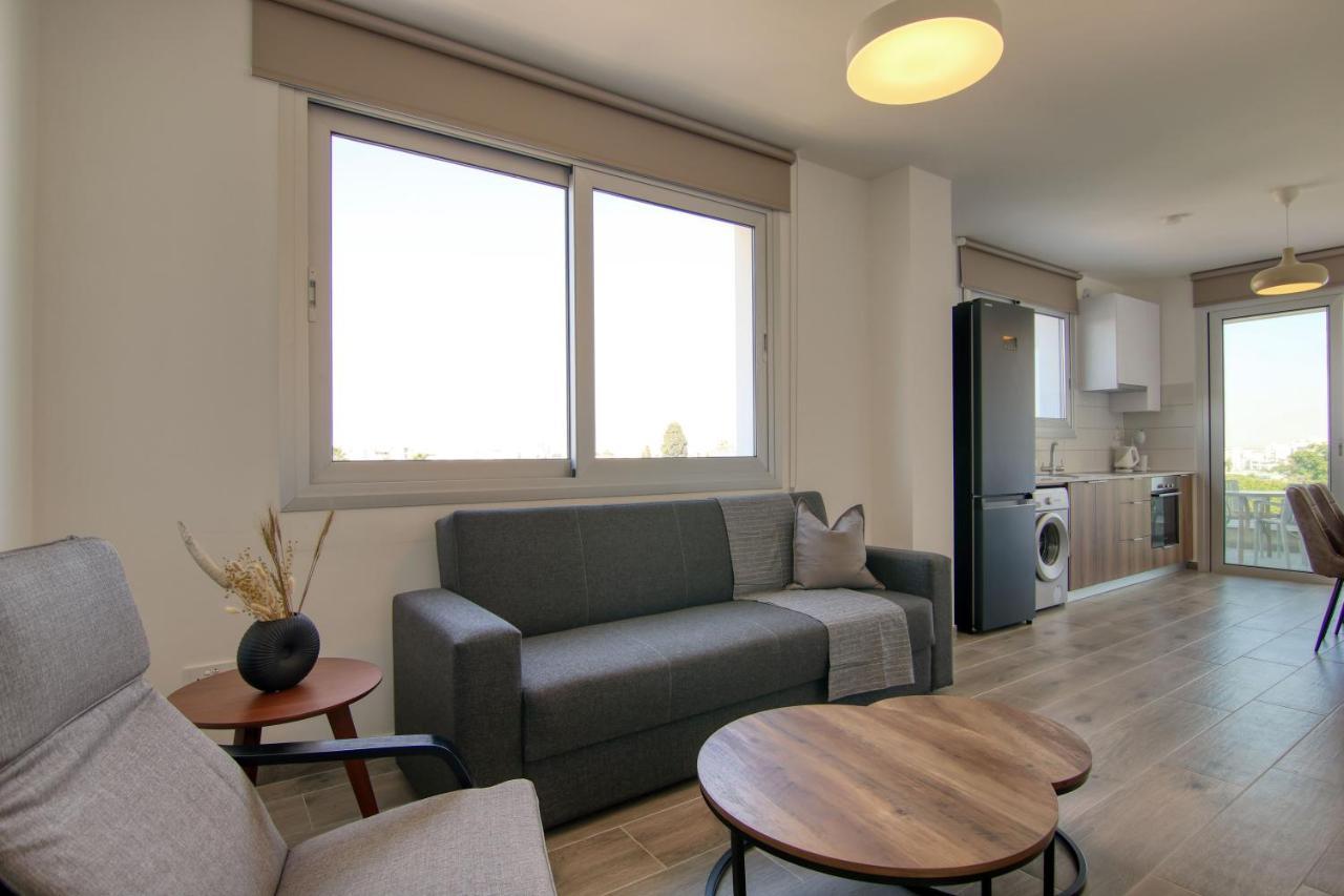 Phaedrus Living Coral Suites Aquatic Larnaka Exterior foto