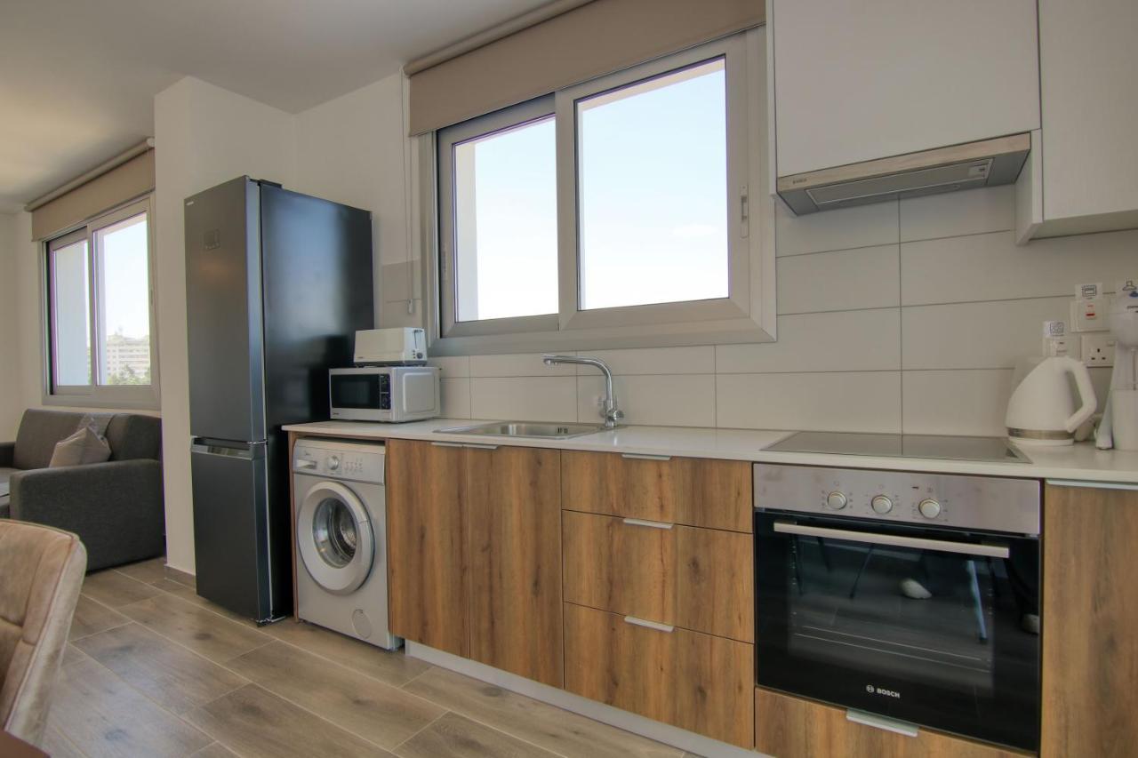 Phaedrus Living Coral Suites Aquatic Larnaka Exterior foto