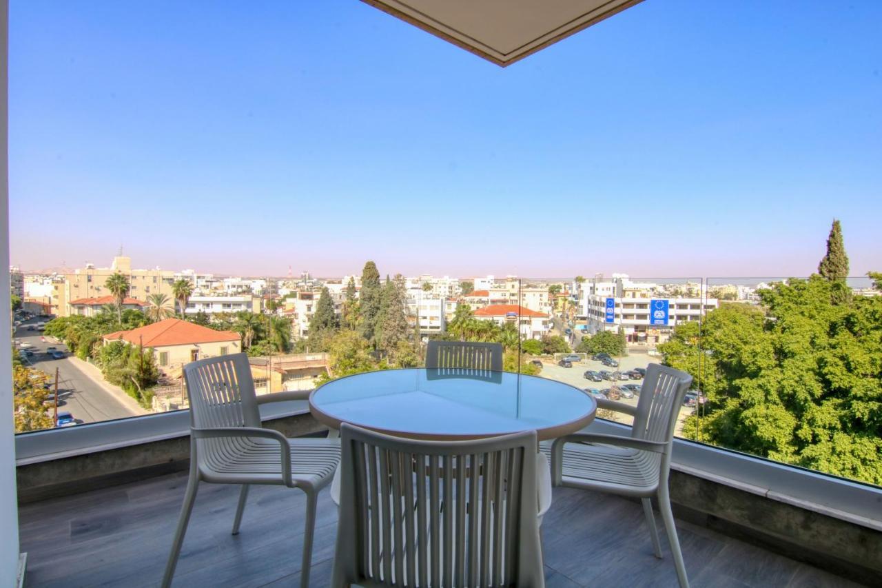 Phaedrus Living Coral Suites Aquatic Larnaka Exterior foto